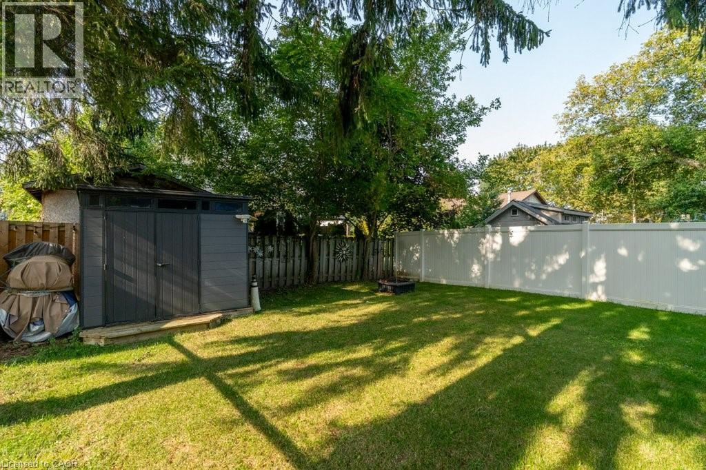 420 Victoria Street — photo 40