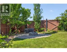18 Hidden Creek Manor Nw, Calgary, AB T3A6L7 Photo 37
