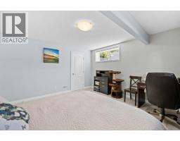 18 Hidden Creek Manor Nw, Calgary, AB T3A6L7 Photo 30