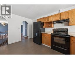 Kitchen - 1172 Kamwood Place, Kamloops, BC V2B8J9 Photo 8