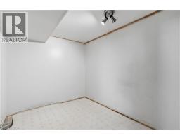 152 Hilda Avenue, North York, ON M2M1V9 Photo 43