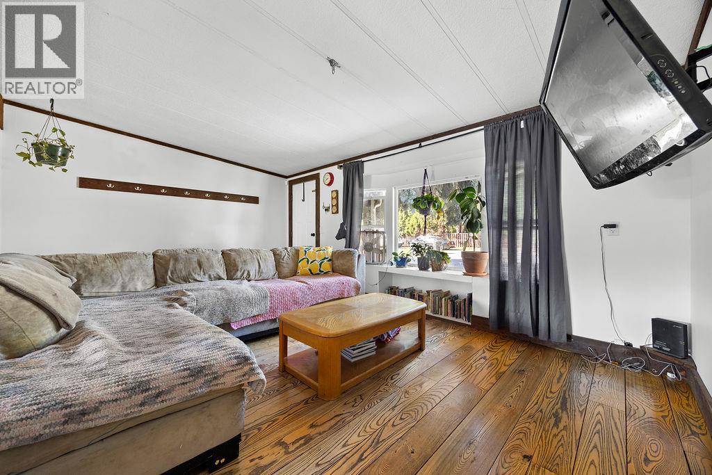 #18 3495 Adair Street - 6