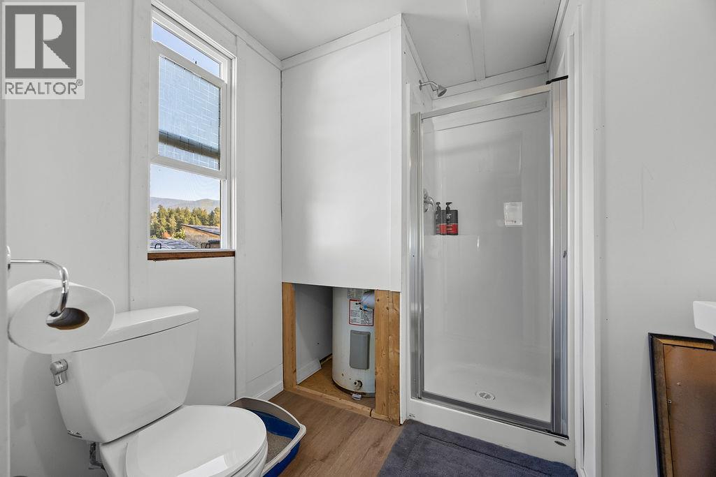 #18 3495 Adair Street - 12