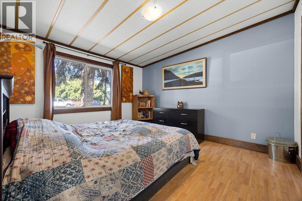 #18 3495 Adair Street - 9