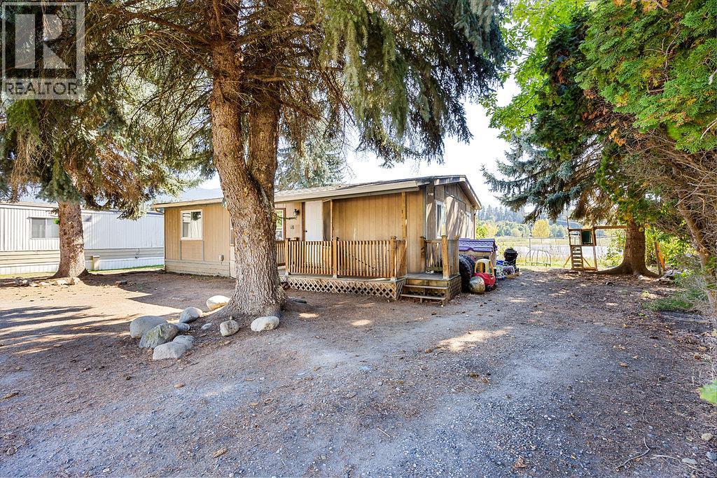 #18 3495 Adair Street - 2