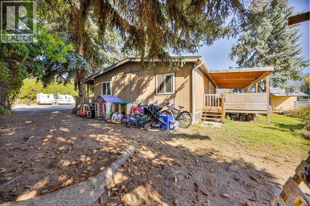 #18 3495 Adair Street - 21