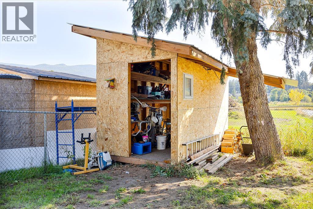 #18 3495 Adair Street - 28