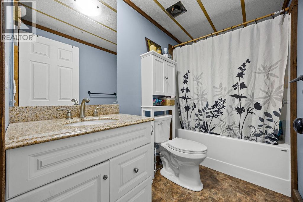 #18 3495 Adair Street - 14