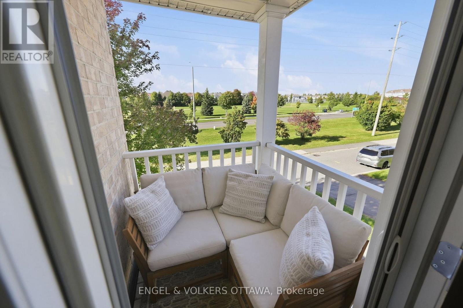 3534 CAMBRIAN ROAD - Image 35
