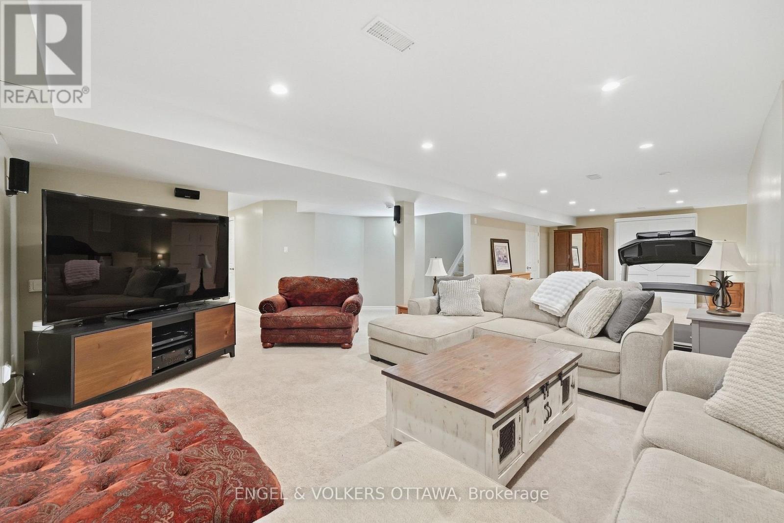 3534 CAMBRIAN ROAD - Image 38