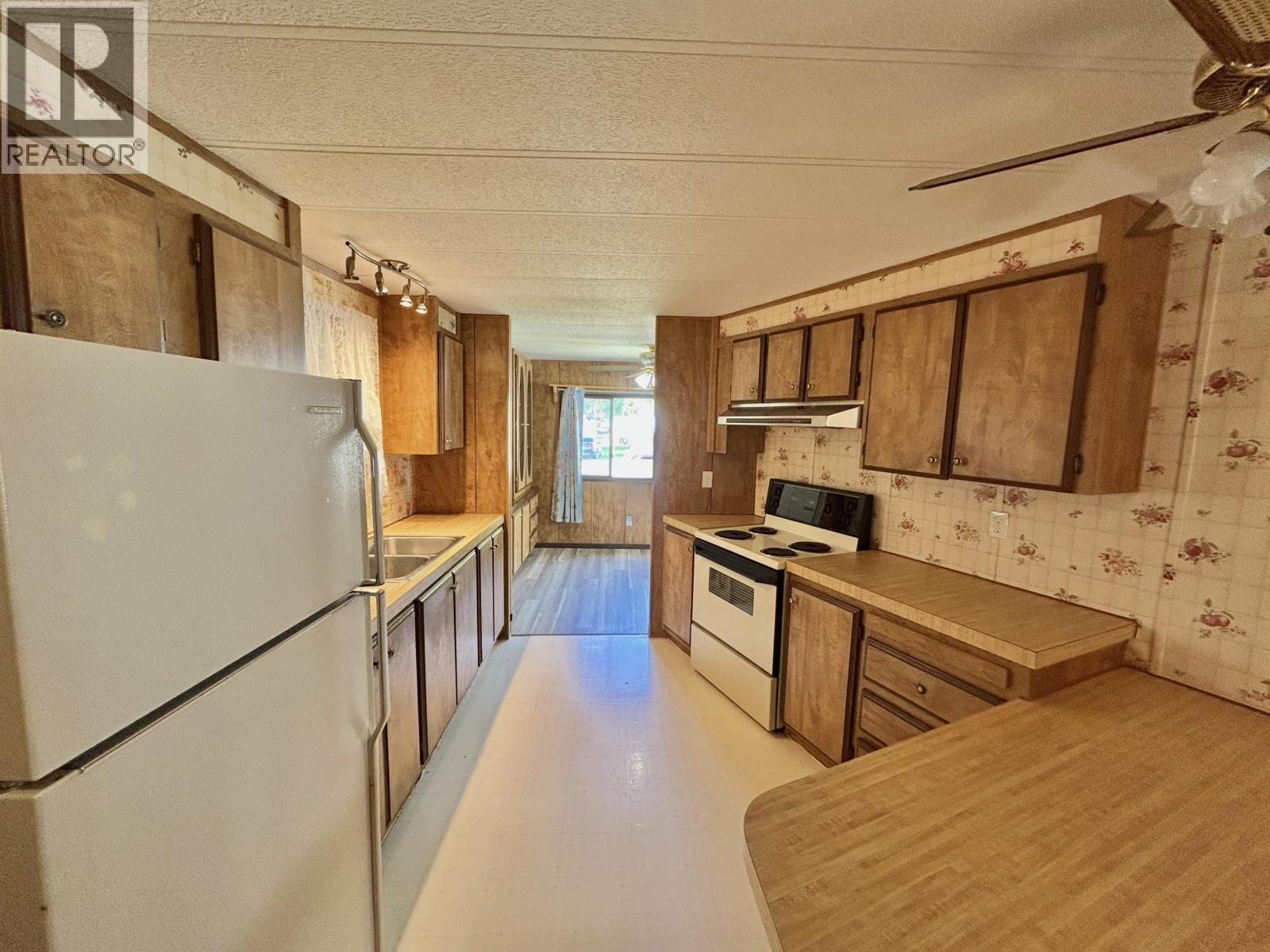 #28 3656 HILBORN ROAD - 13