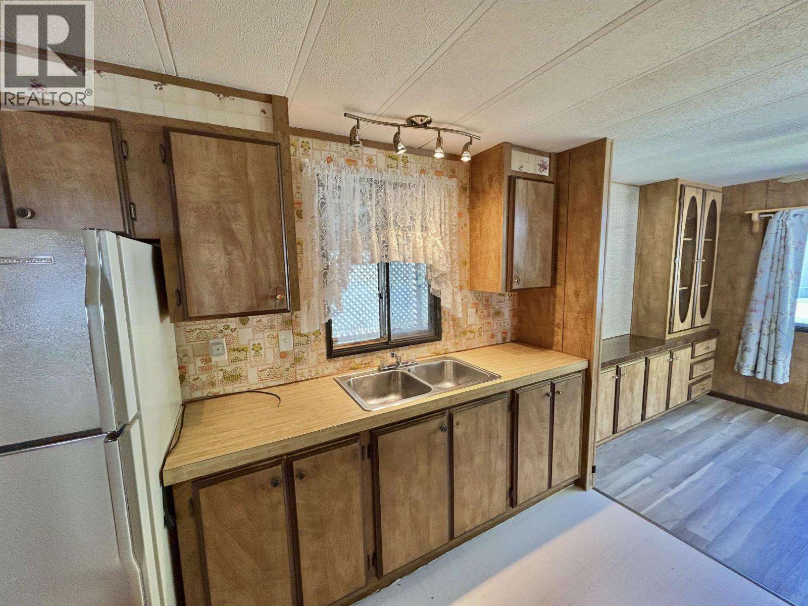 #28 3656 HILBORN ROAD - 15
