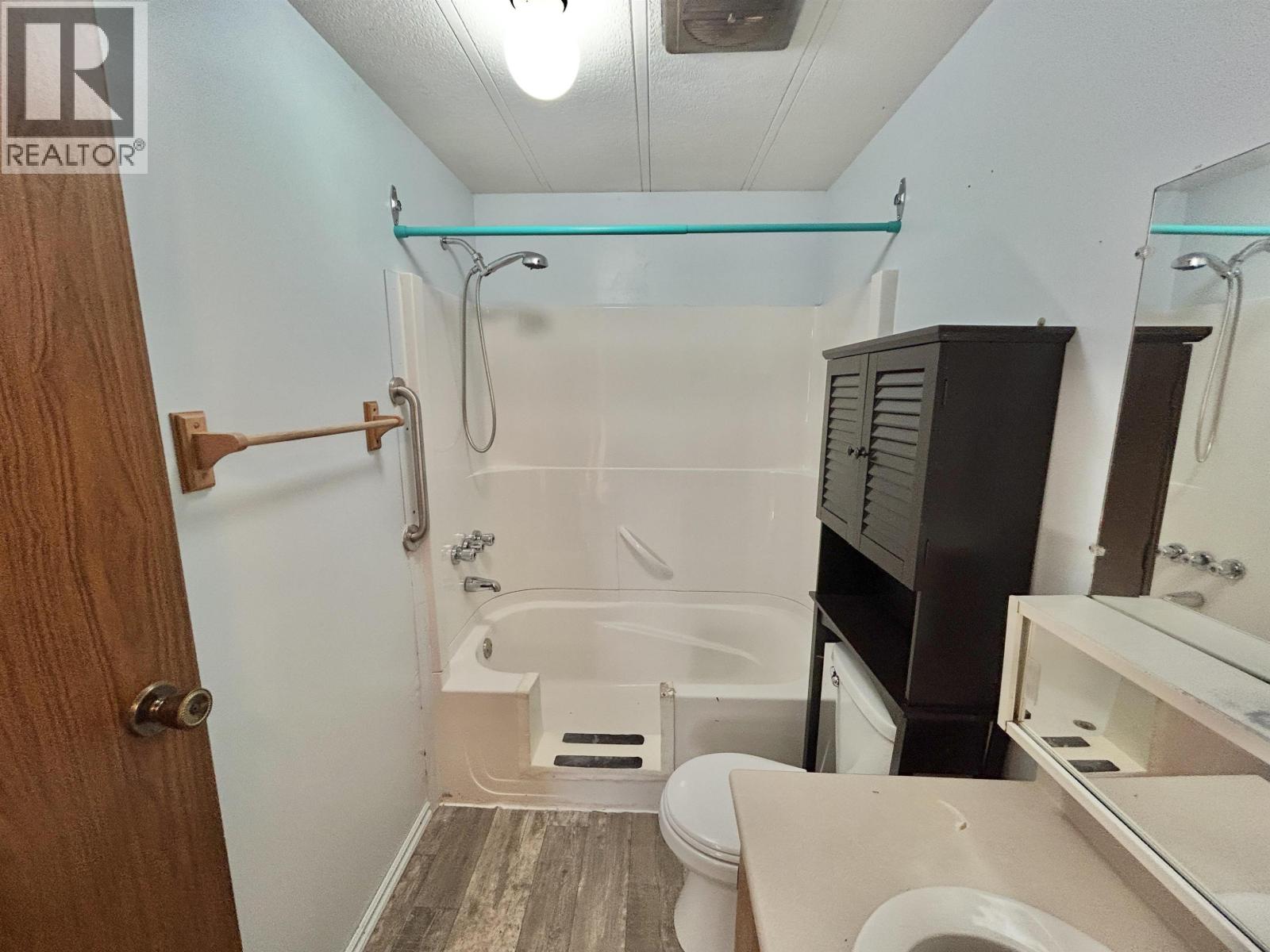 #28 3656 HILBORN ROAD - 25