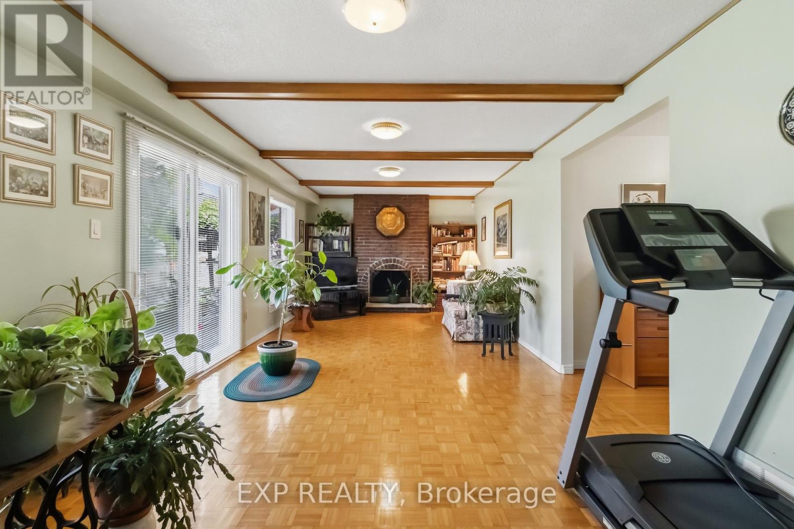152 HILDA AVENUE - 20