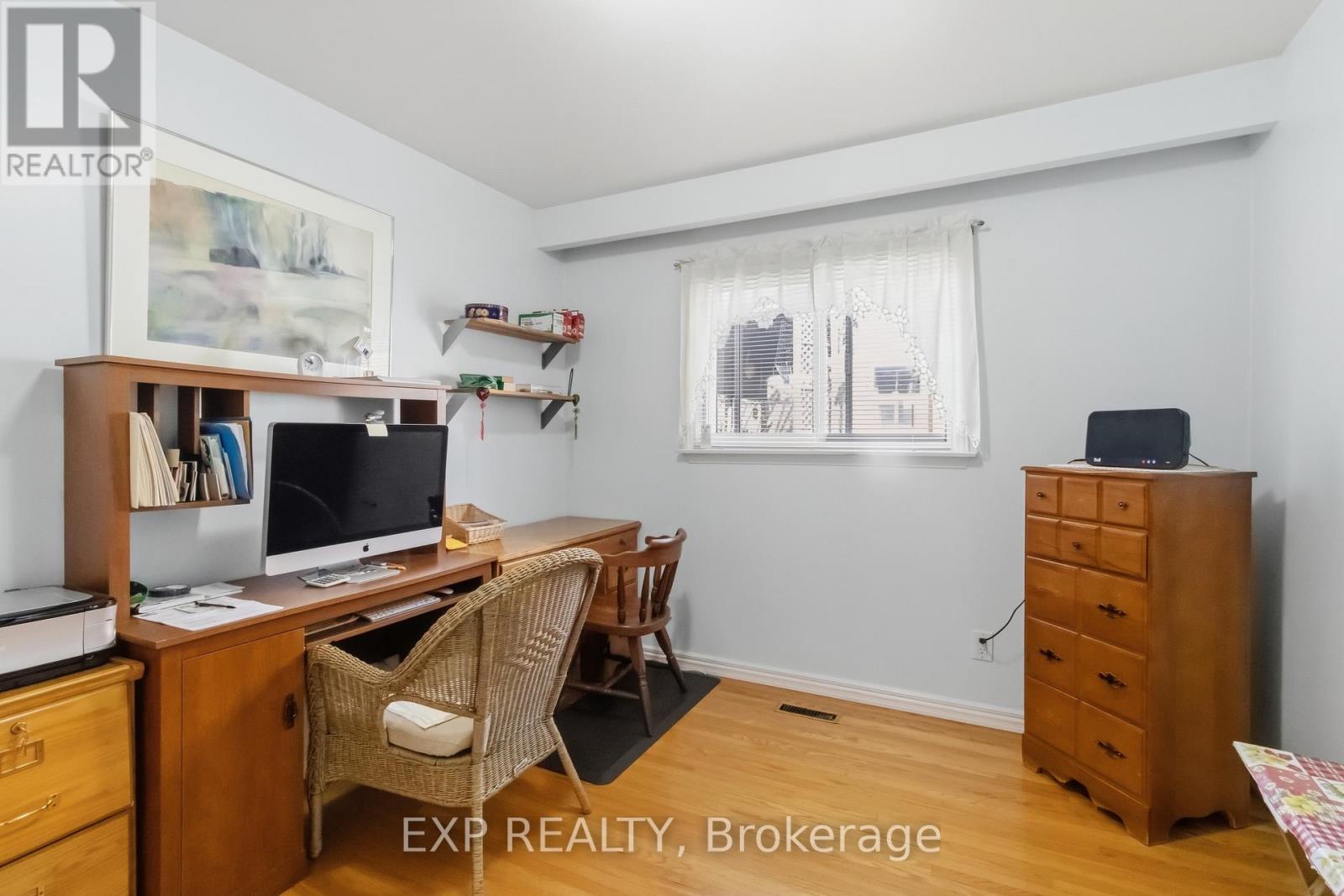 152 HILDA AVENUE - Image 24