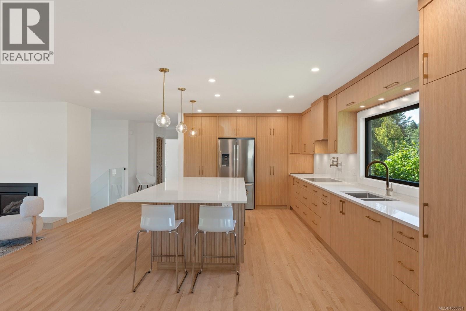  1601 Mileva Lane, Saanich