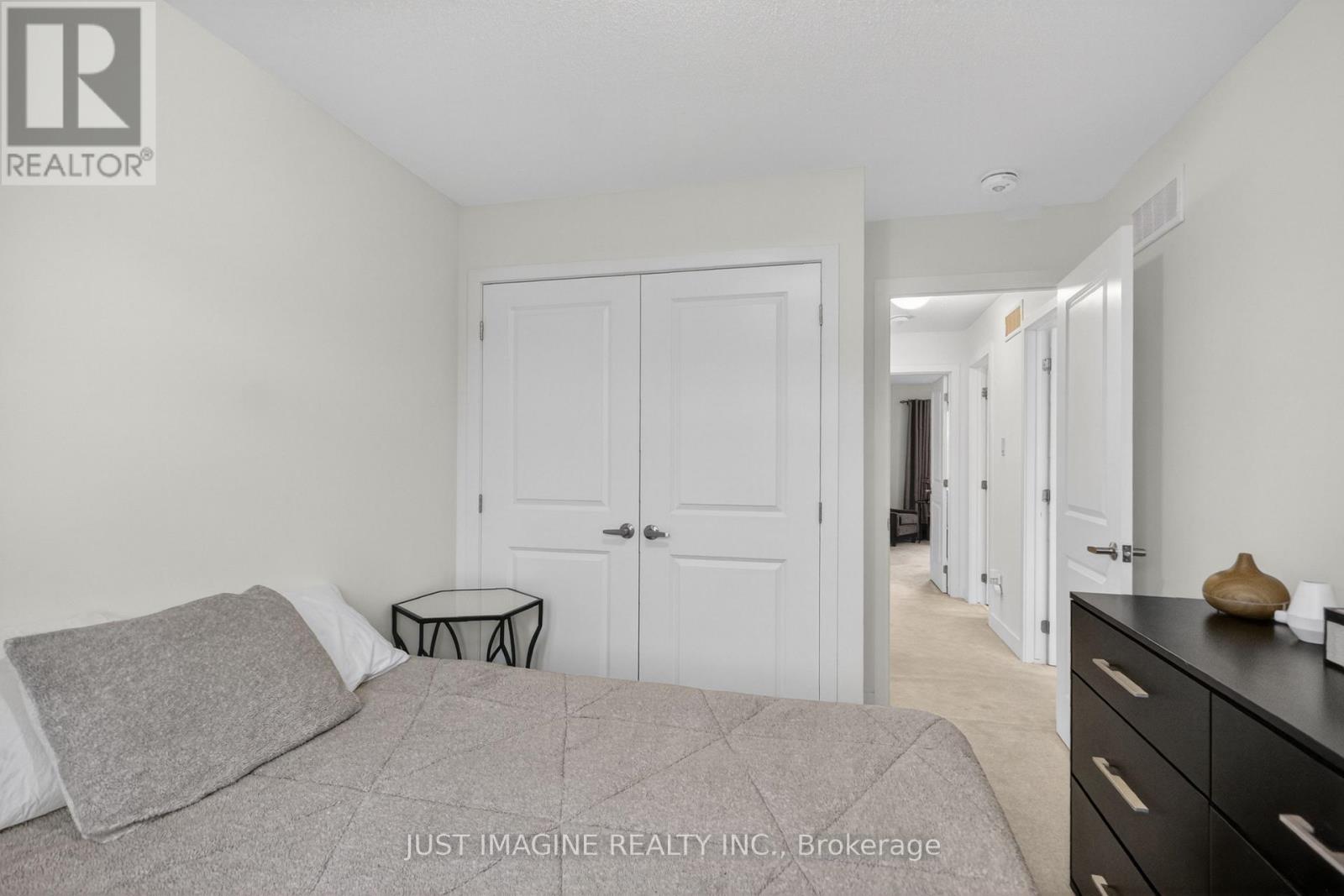 311 IBANEZ WALK - Image 33