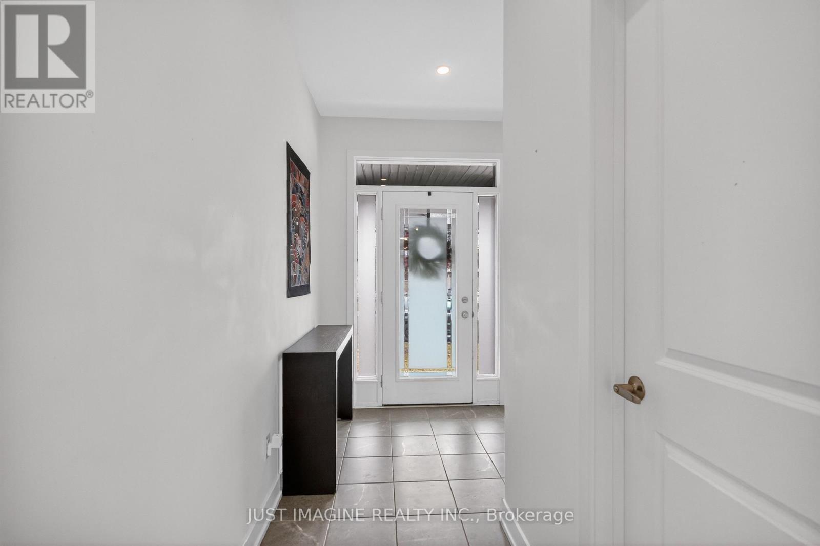 311 IBANEZ WALK, Ottawa — photo 4