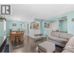 Living room - 34 Grantham Avenue S, St  Catharines, ON L2P3B4 Photo 11
