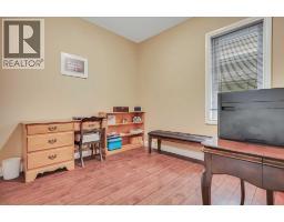 46 Mackenzie Crescent, Lacombe, AB T4L0B2 Photo 25