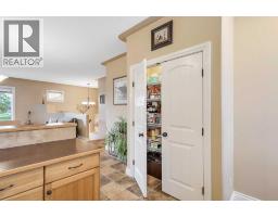 Kitchen - 46 Mackenzie Crescent, Lacombe, AB T4L0B2 Photo 15