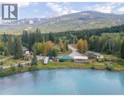 11957 L'heureux (tete Jaune Lodge), Valemount, BC V0J2E0 Photo 8