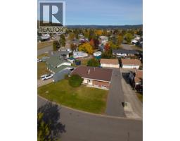 Living room of 4334 EAGLENEST CRESCENT · Prince George, BC