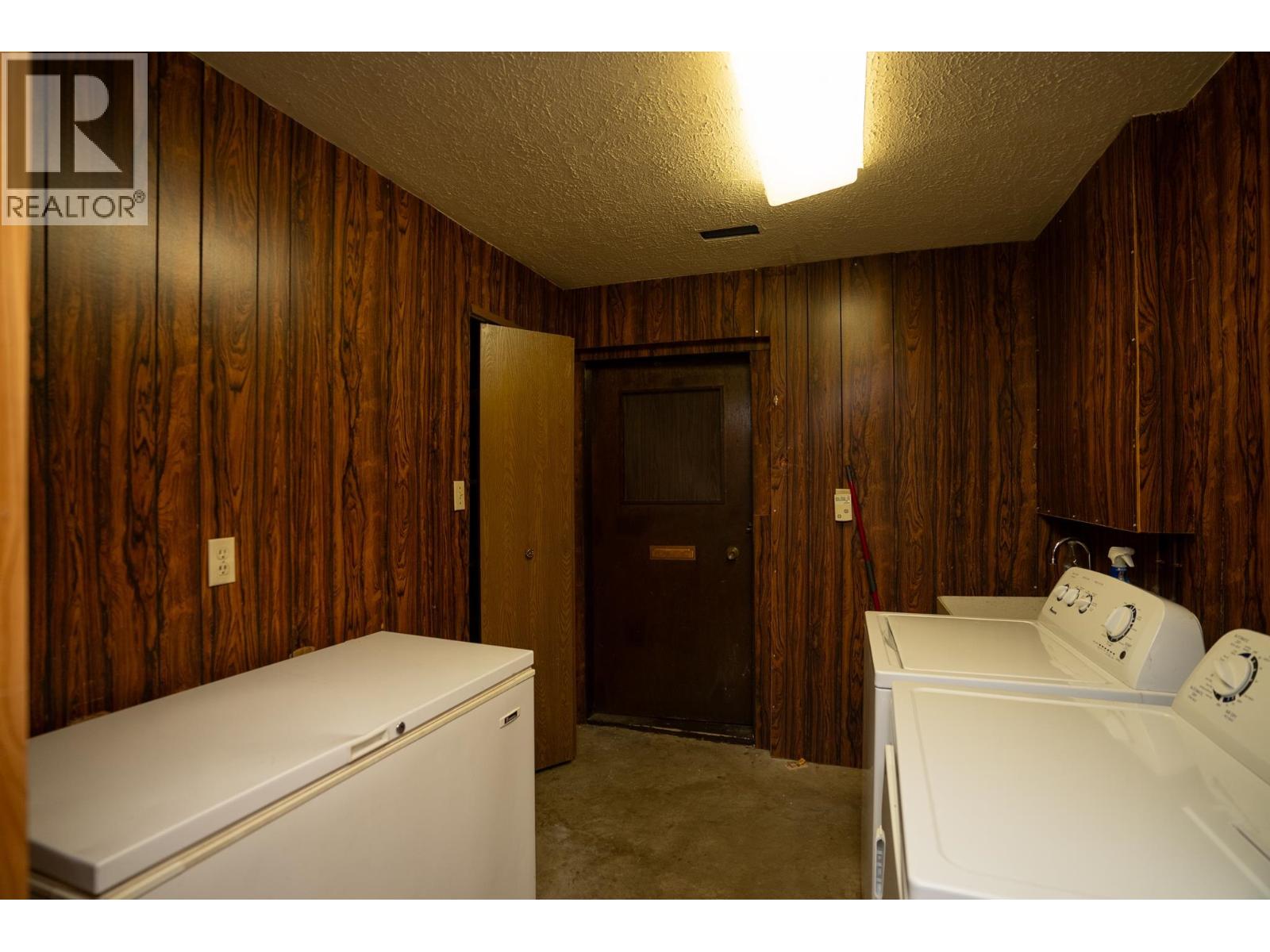 Photo 27 of 39 — 4334 EAGLENEST CRESCENT · Prince George, BC