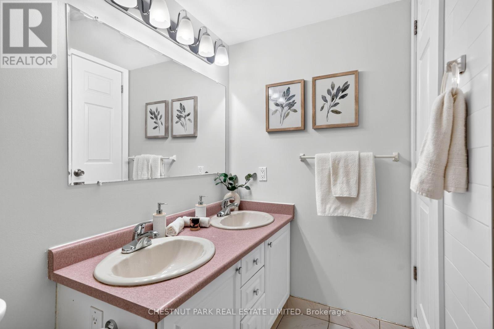 #502 21 DALE AVENUE - Image 27