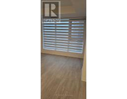 2005 - 1 Quarrington Lane, Toronto, ON M3C0S4 Photo 6