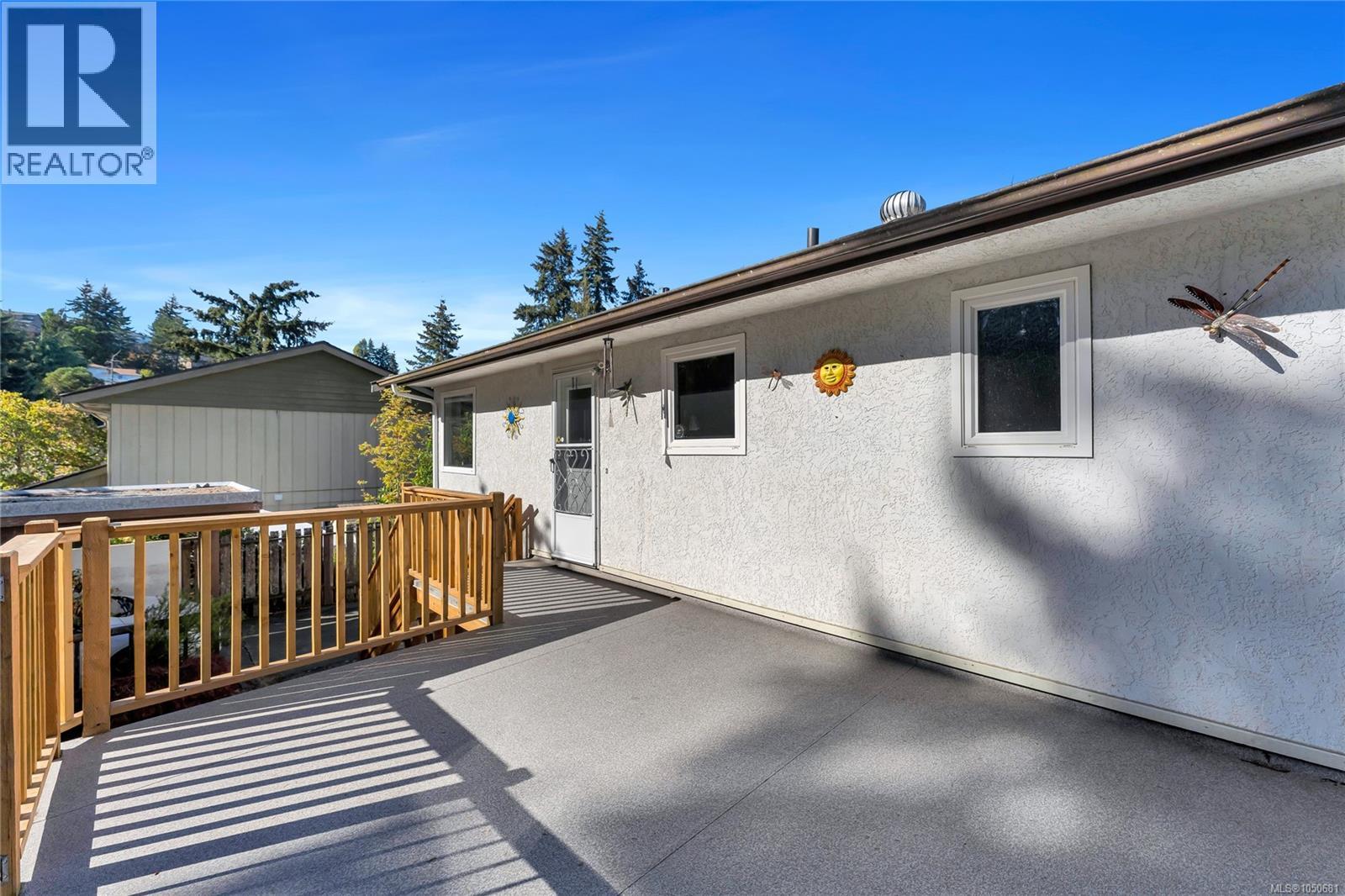 553 Acland Ave - 16
