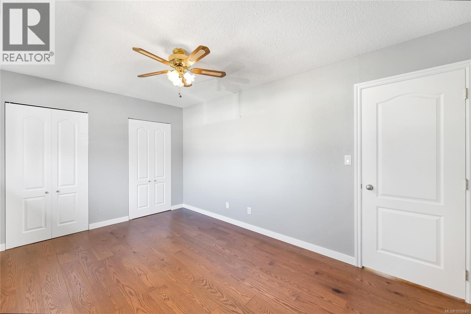 553 Acland Ave - 22