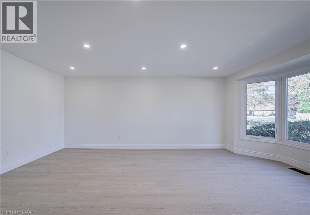 210 FERGUSON Avenue, Cambridge — photo 11