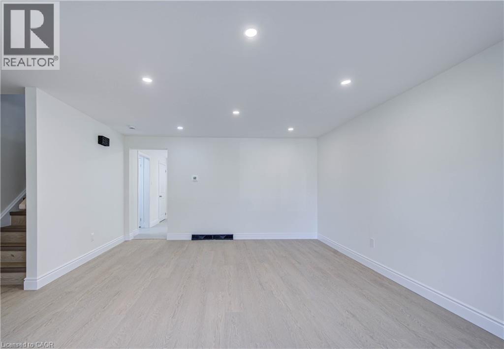 210 FERGUSON Avenue, Cambridge — photo 9