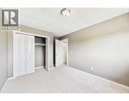 17 Deermeade Road Se, Calgary, AB T2J5Z4 Photo 18