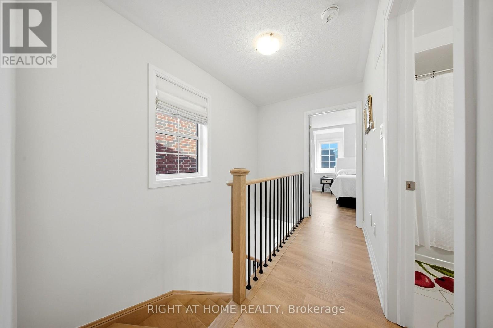 9809 KEELE STREET - 27