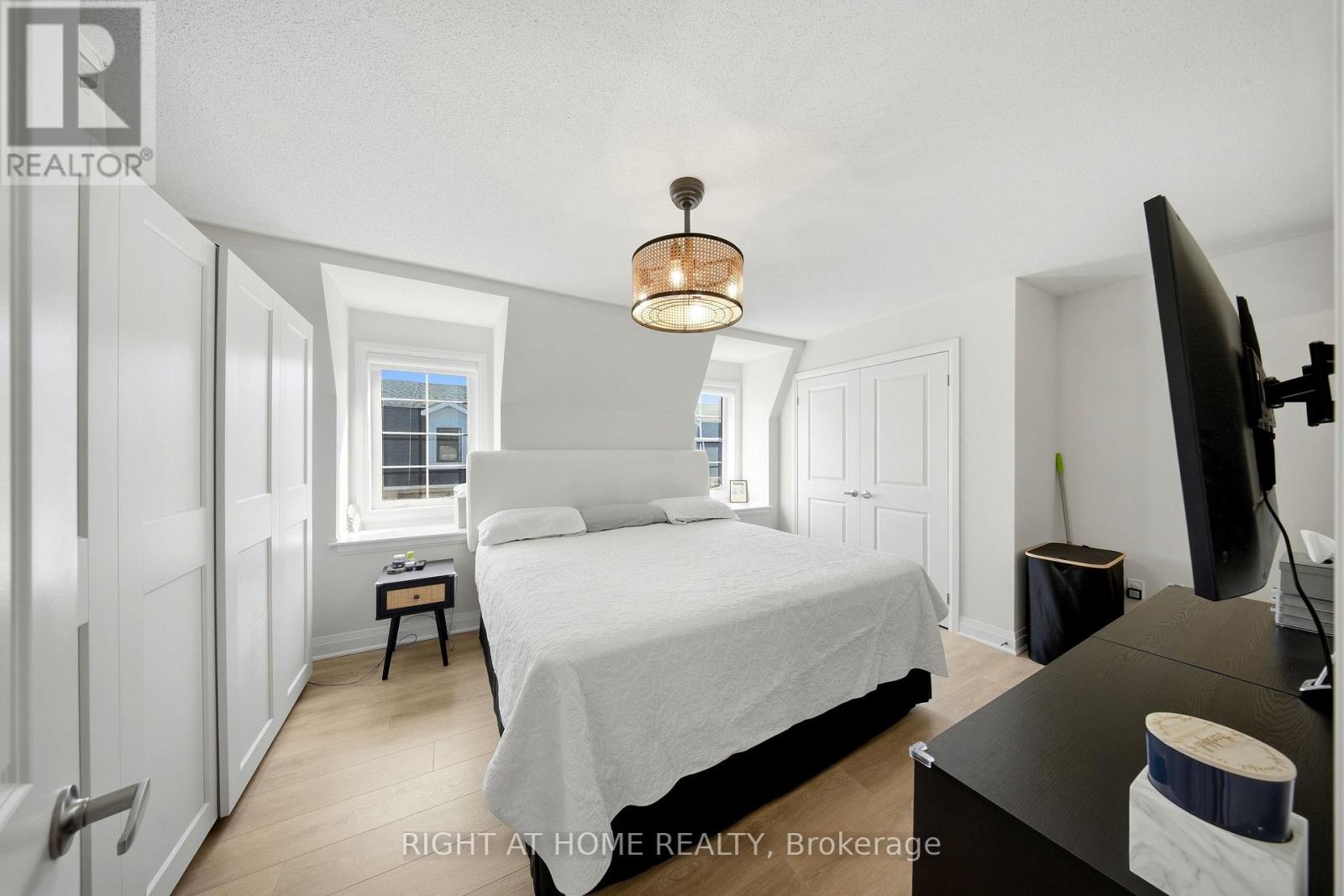 9809 KEELE STREET - Image 28