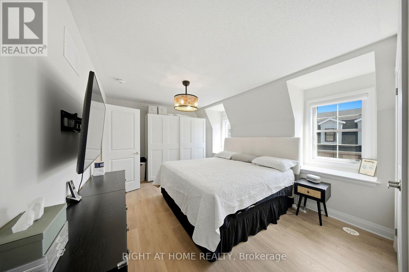 9809 KEELE STREET - Image 29