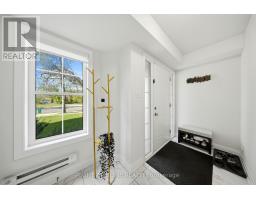 Bathroom - 9809 Keele Street, Vaughan, ON L6A5E3 Photo 7