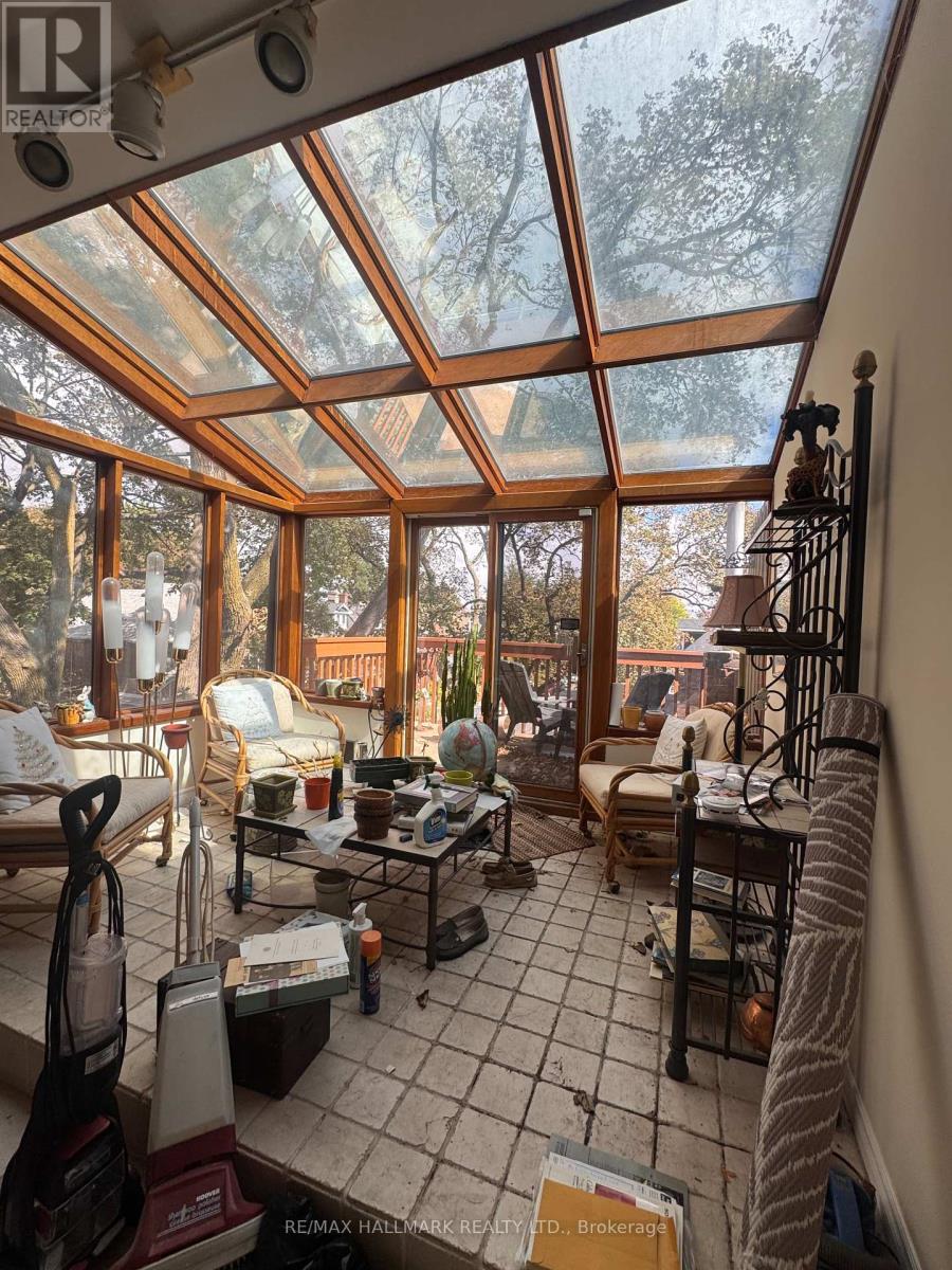 133 HAMPTON AVENUE - 15