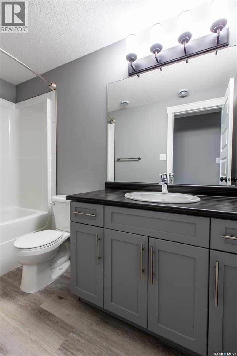 2744 MacKay STREET - Image 37