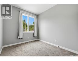 2744 Mackay Street, Regina, SK S4N2T7 Photo 18