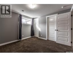 2744 Mackay Street, Regina, SK S4N2T7 Photo 31