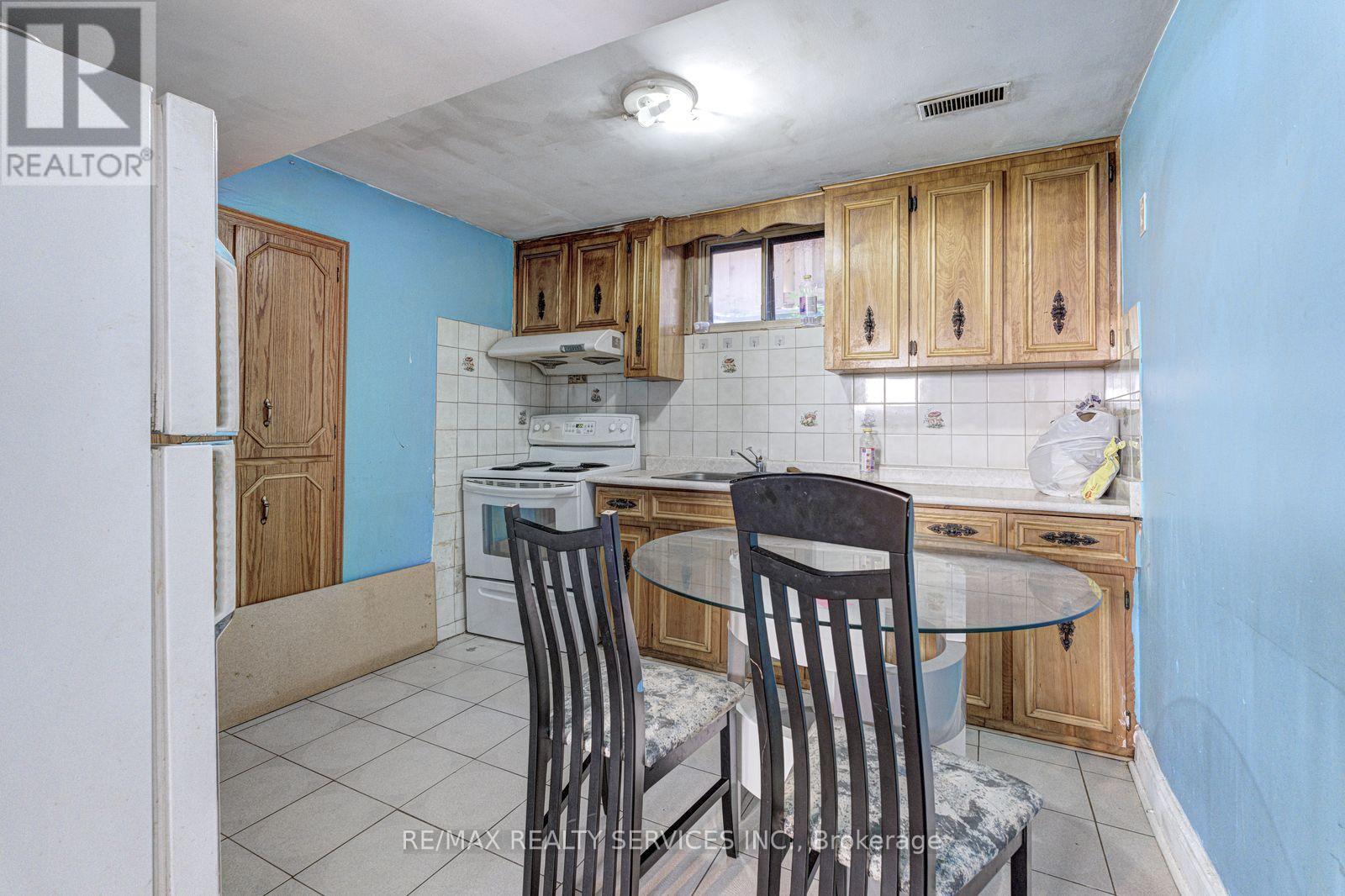 7558 ROCKHILL ROAD - 30