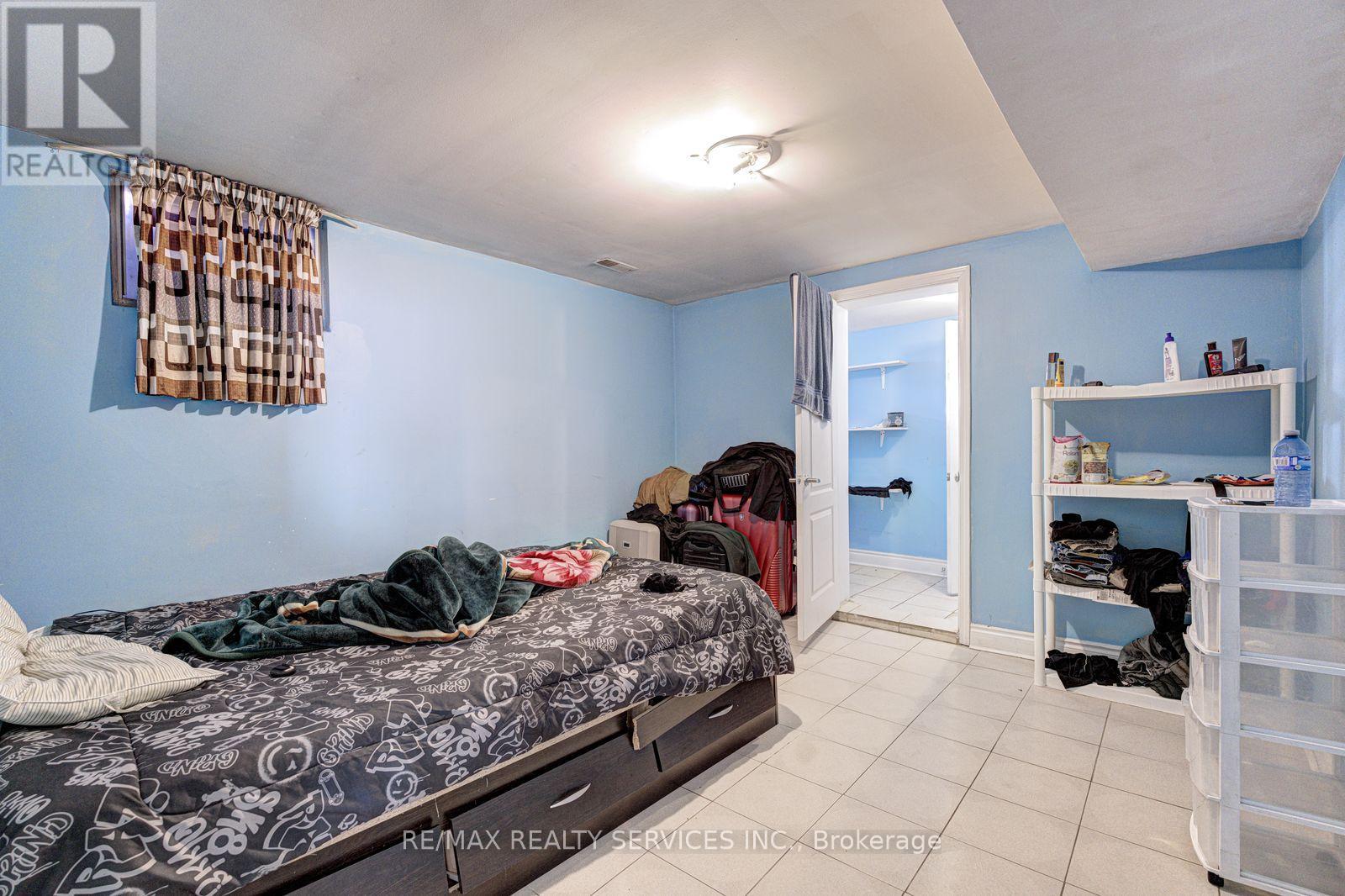 7558 ROCKHILL ROAD - 31