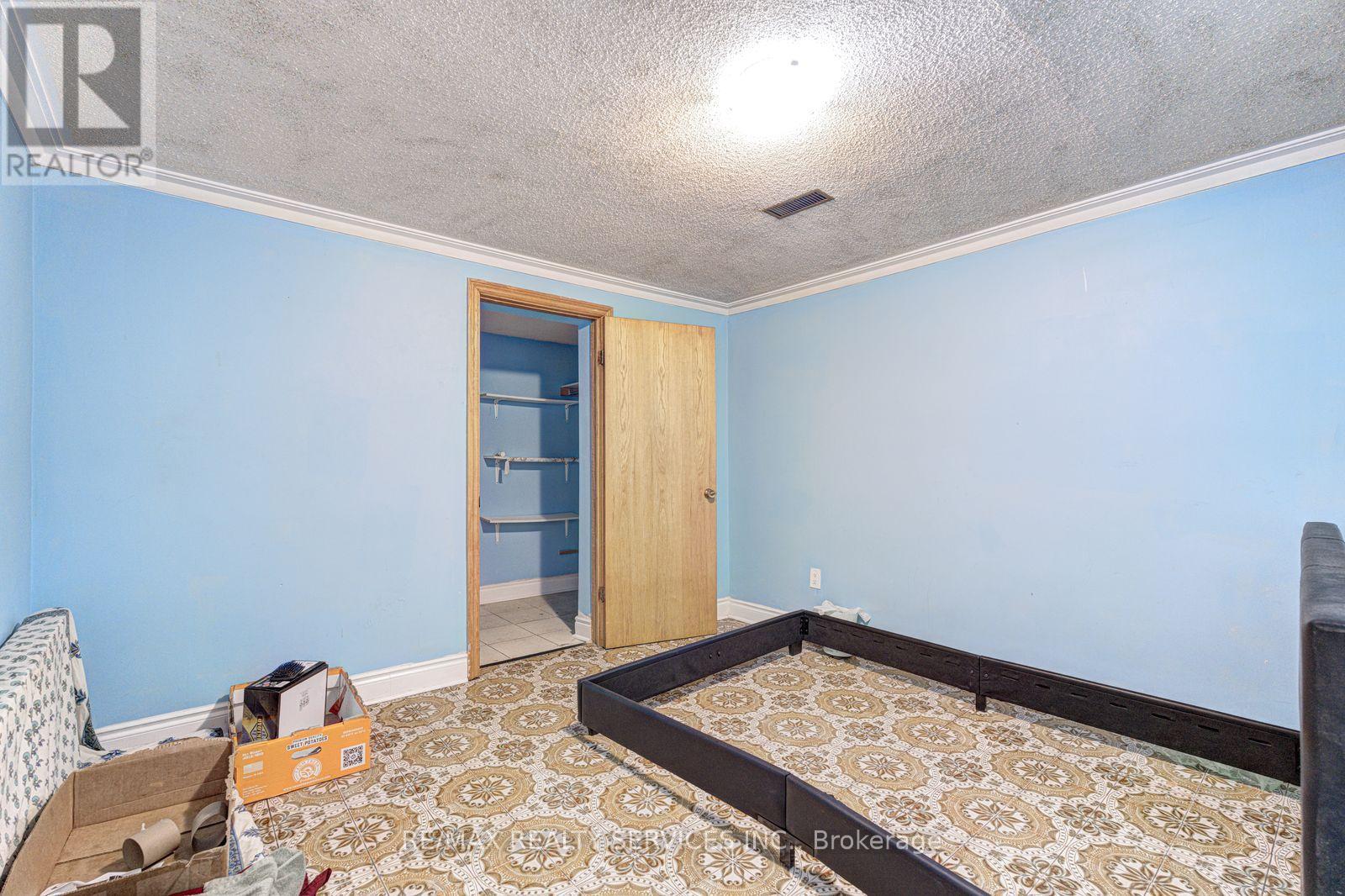 7558 ROCKHILL ROAD - 32