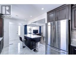 Family room - 7558 Rockhill Road, Mississauga, ON L4T2Z7 Photo 12