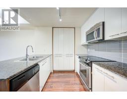 Th108 - 5 Valhalla Inn Road, Toronto, ON M9B0B1 Photo 12