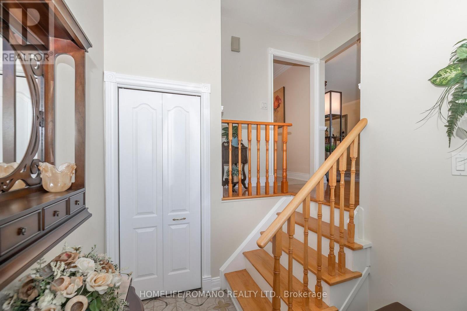 915 LOVINGSTON CRESCENT, Mississauga (Rathwood) — photo 4