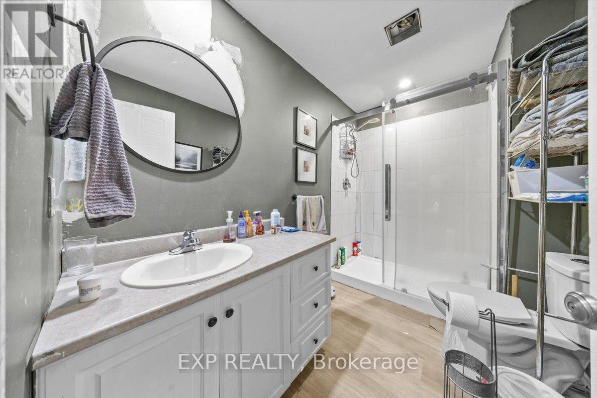 2670 STONE CRESCENT N - 14